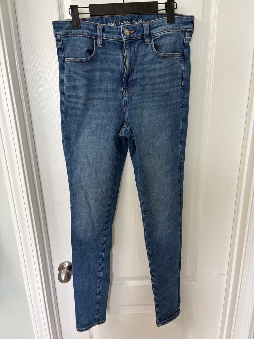 AE Super Medium Wash Hi-Rise Jegging Size 10 X-Long